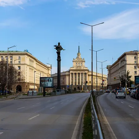 Contemporary Vintage, 3bdr Grace Daire *