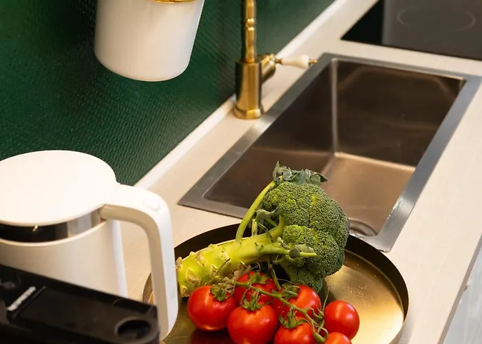 Contemporary Vintage, 3bdr Grace Sofia