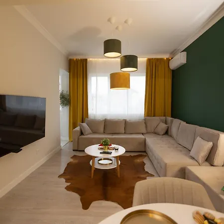 Contemporary Vintage, 3bdr Grace Апартамент София